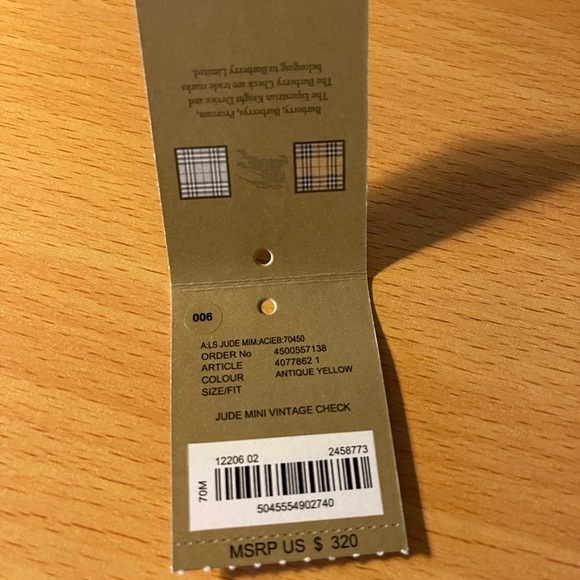 Burberry Wallet - Picture 5 of 5